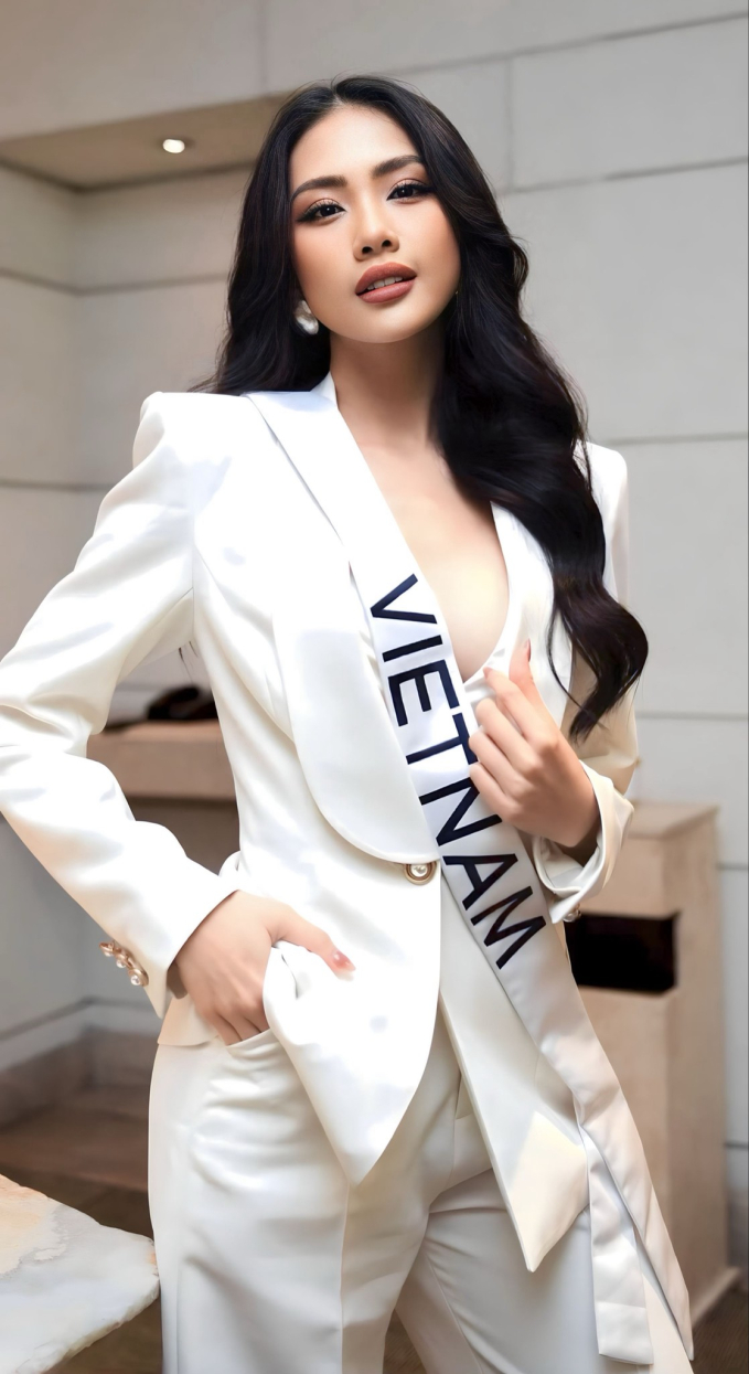 Bùi Quỳnh Hoa có chia sẻ đầu tiên sau thất bại tại Miss Universe 2023: 'Bản thân Hoa có nhiều tiếc nuối và trăn trở' - Ảnh 3